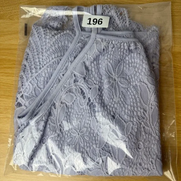 Paper + Tee Halter Tank Top Womens XL Lavender Lace Scallop Hem Elegant - Picture 7 of 7